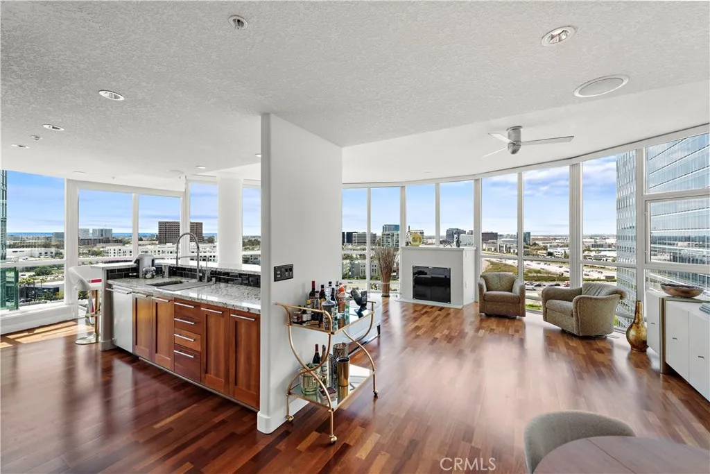 3141 Michelson Drive 1607, Irvine, California 92612 home-pic-2